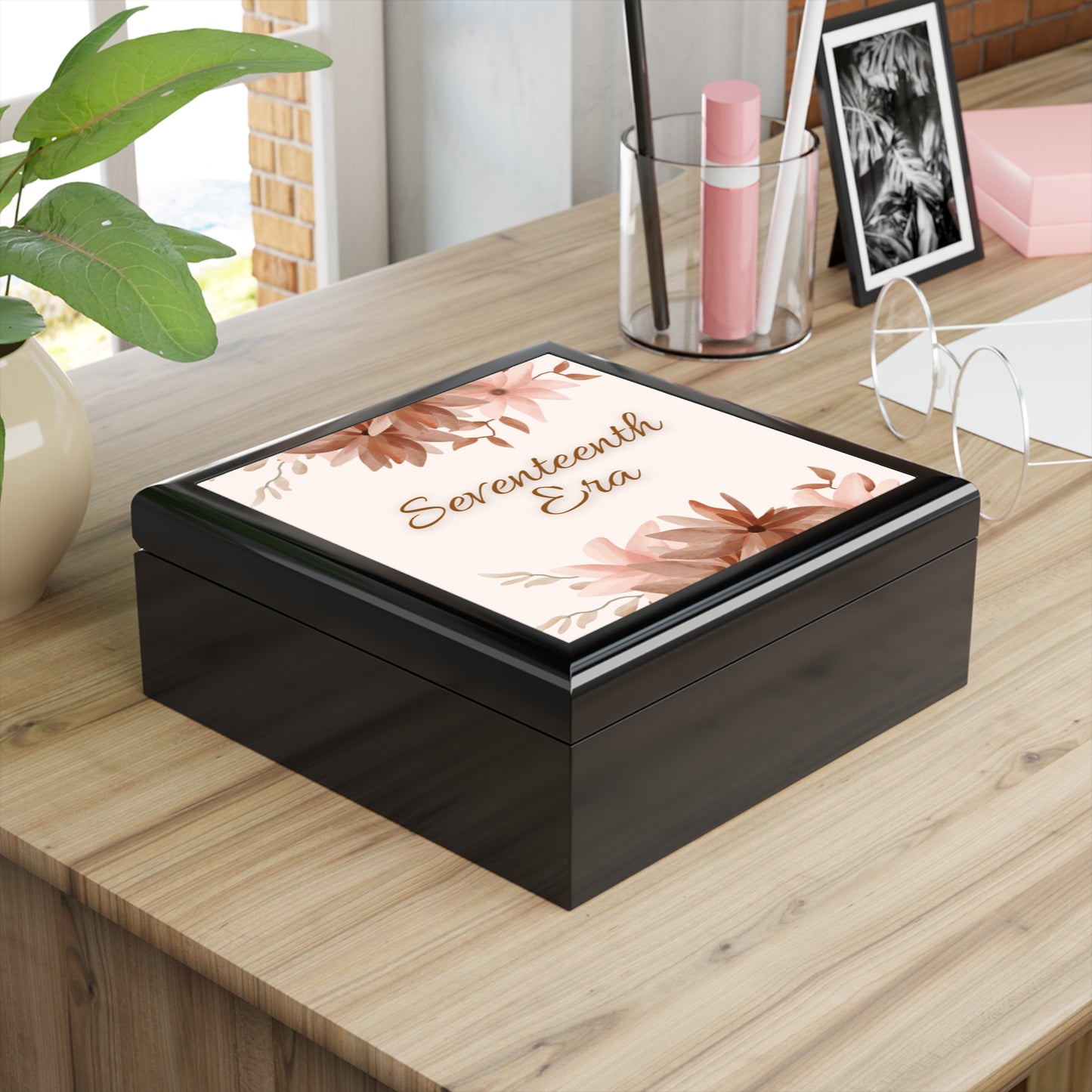 Seventeenth Era Floral Jewelry Box - Seventeenth Era Design, Jewelry Box, Floral Jewelry Box