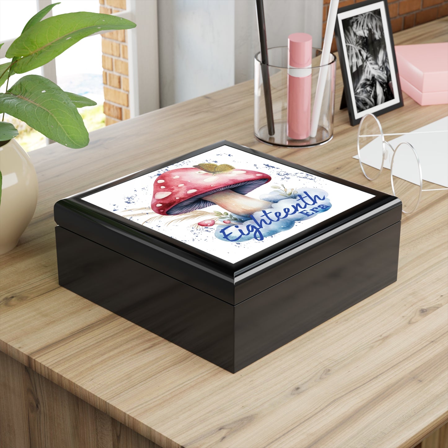 Eighteenth Era Keepsake Box - Mushroom Design Jewelry Box - Eighteenth Era